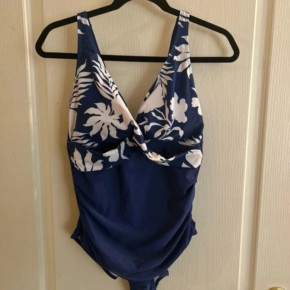 EOMENIE blue and white Women’s one piece bathing suit Size Large NWT - Picture 1 of 6